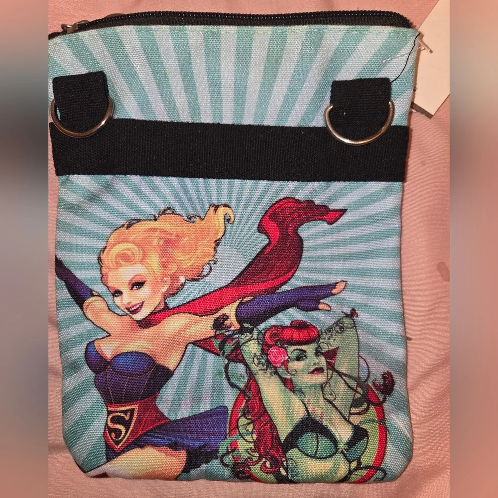DC Comics Bombshells Crossbody Bag - Multicolor - Picture 2 of 8